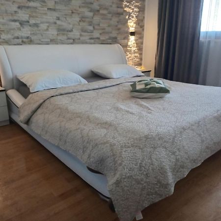 Apartment Camelia Poreč Exteriör bild