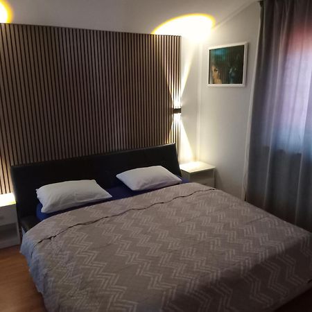 Apartment Camelia Poreč Exteriör bild