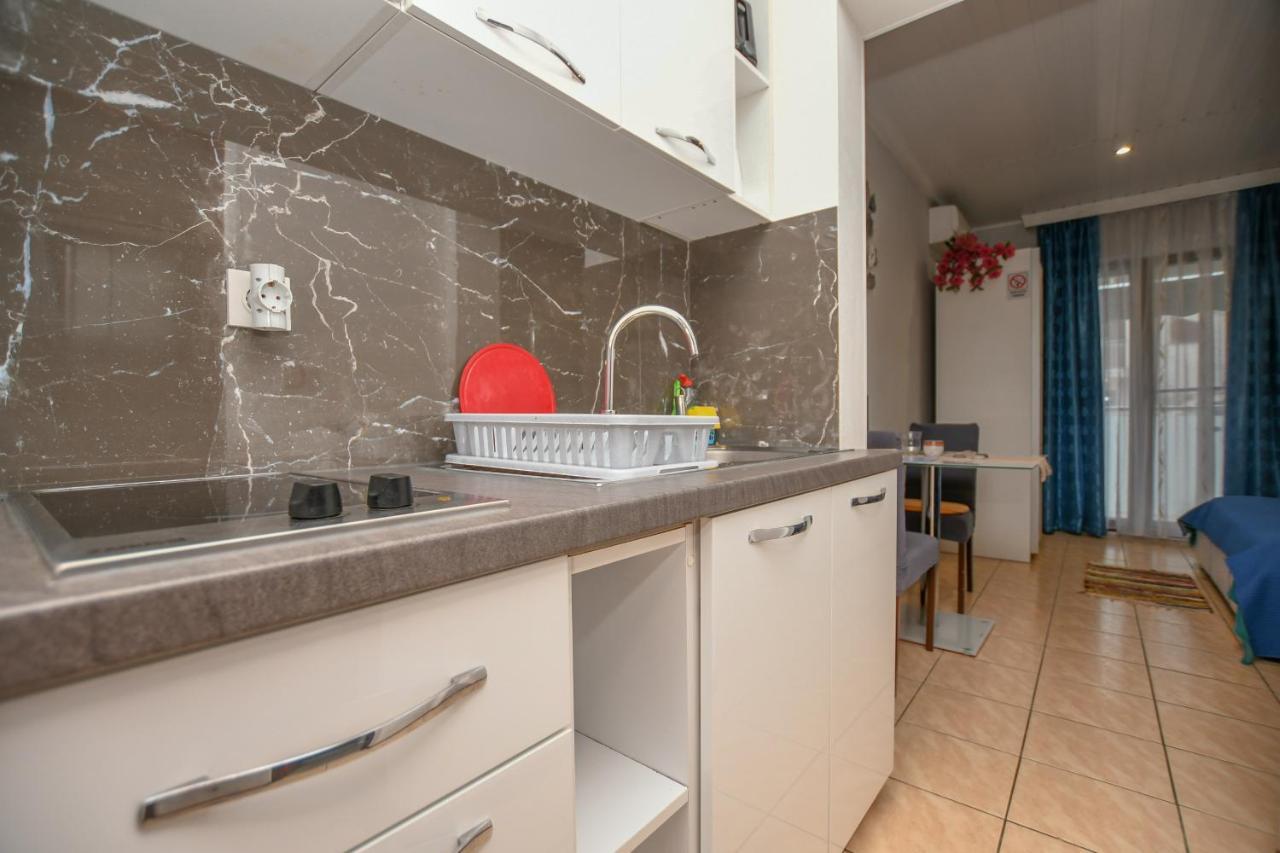 Apartment Camelia Poreč Exteriör bild