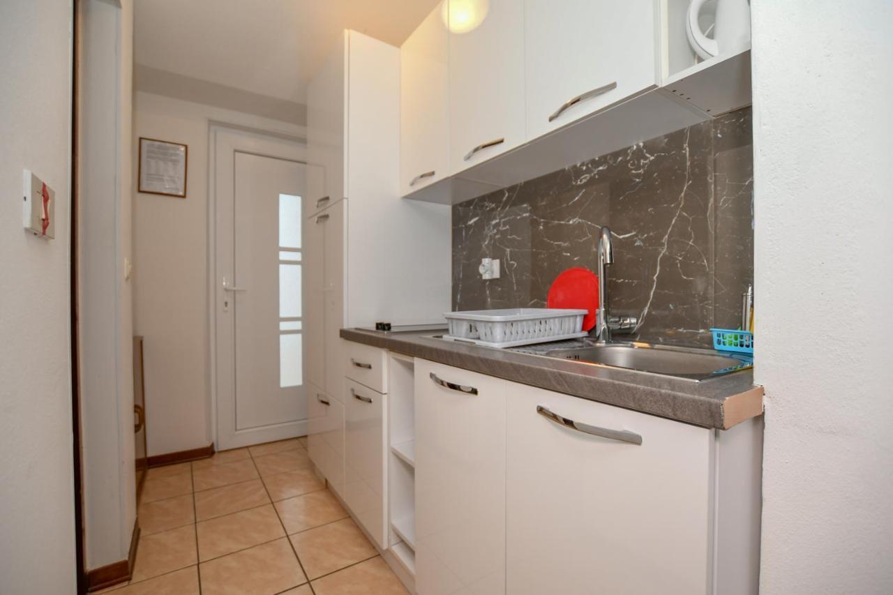 Apartment Camelia Poreč Exteriör bild