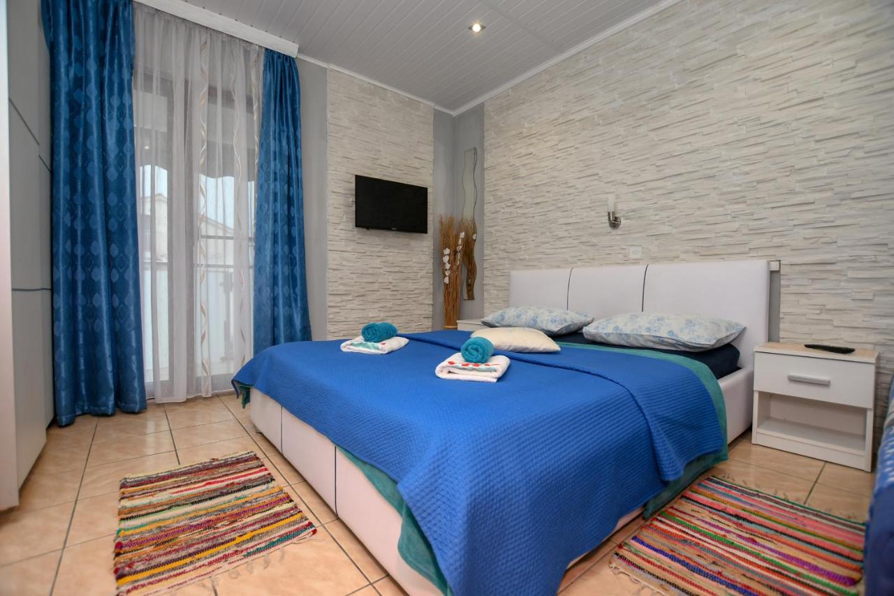 Apartment Camelia Poreč Exteriör bild