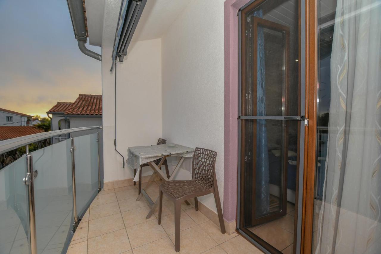 Apartment Camelia Poreč Exteriör bild