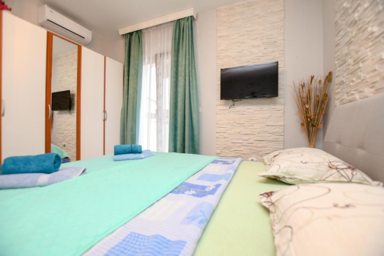 Apartment Camelia Poreč Exteriör bild